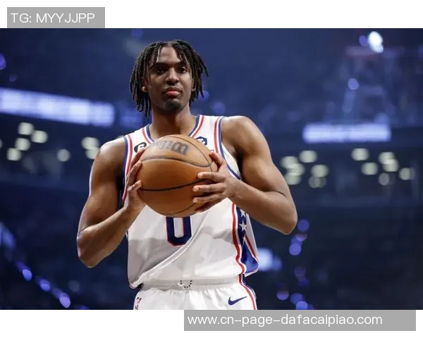 马克西生涯之夜狂砍54分创个人新高助球队大胜展现全能表现